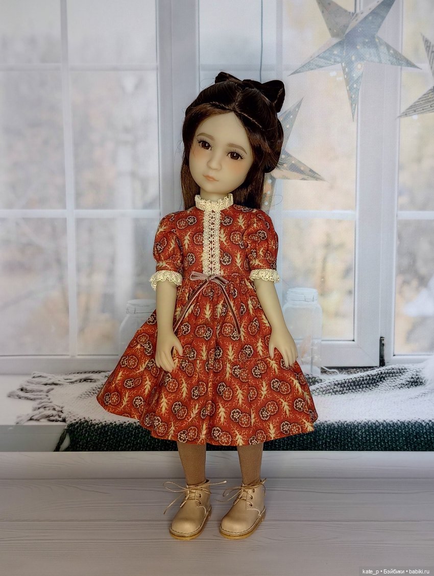 Чтобы сделать девушку счастливой, надо купить ей платьице и устроить фотосессию - 1 :))