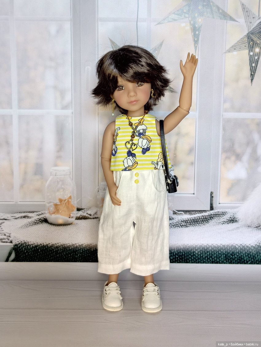 Чтобы сделать девушку счастливой, надо купить ей платьице и устроить фотосессию - 1 :))