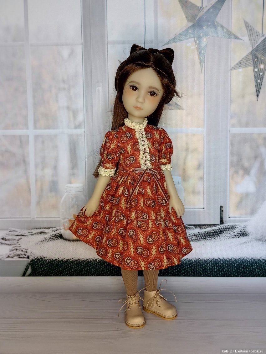 Чтобы сделать девушку счастливой, надо купить ей платьице и устроить фотосессию - 1 :))