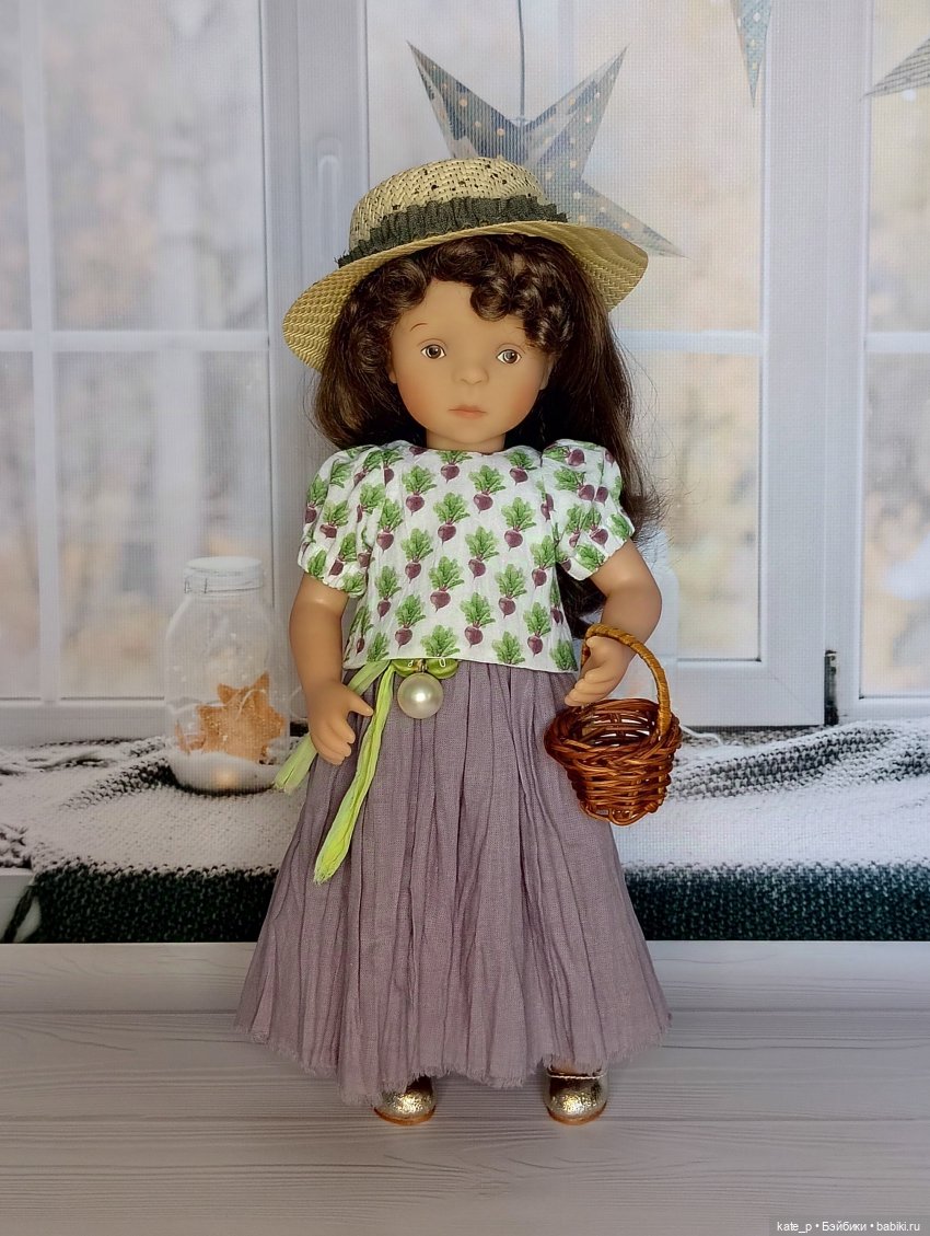 Чтобы сделать девушку счастливой, надо купить ей платьице и устроить фотосессию - 2 :))