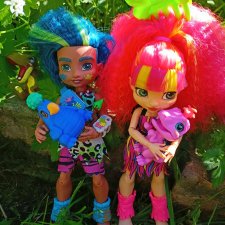 Чем мы заняты в кустах