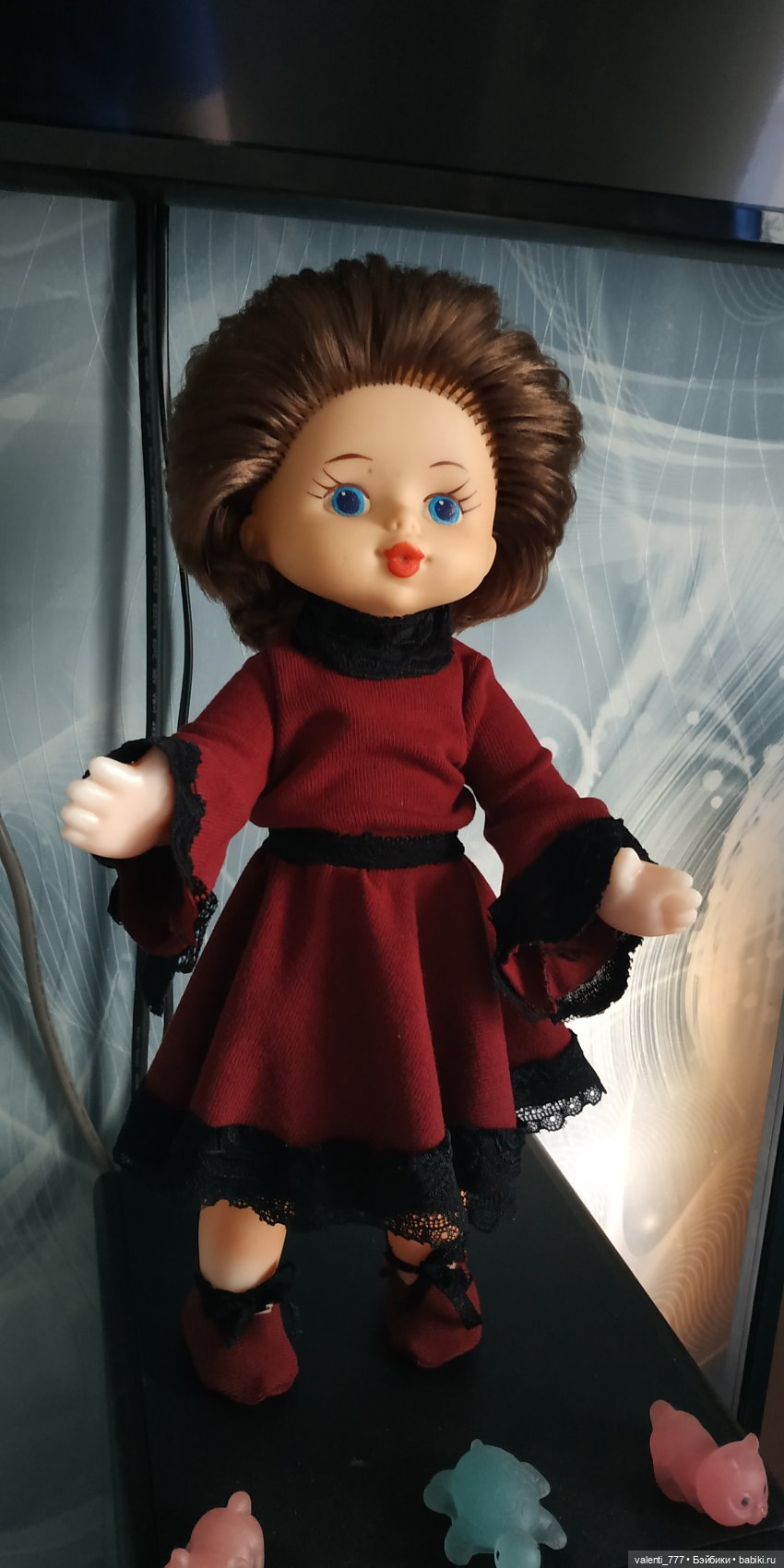 А здесь моя гордость - это тапочки)