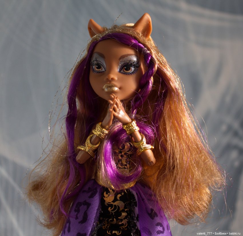 В полнолуние немного причудлива