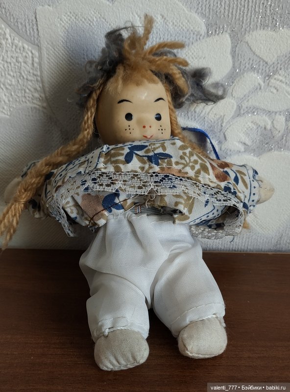 Вороне где-то бог послал кусочек... кукол