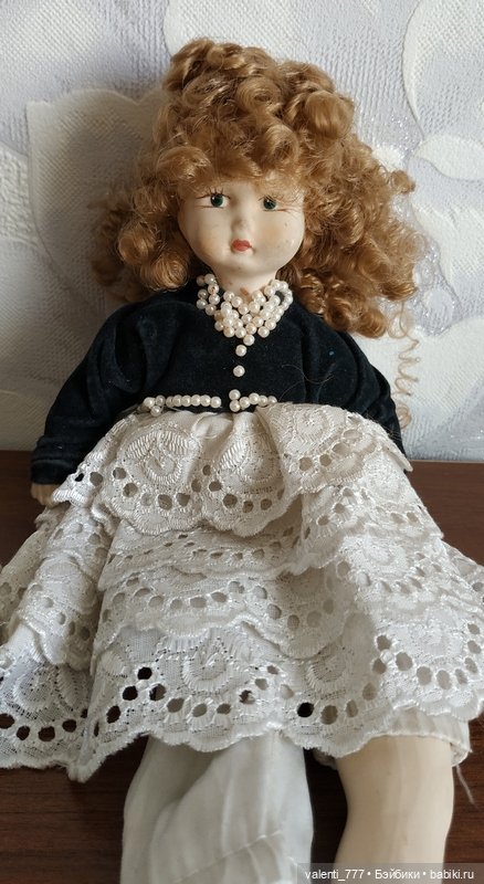 Вороне где-то бог послал кусочек... кукол