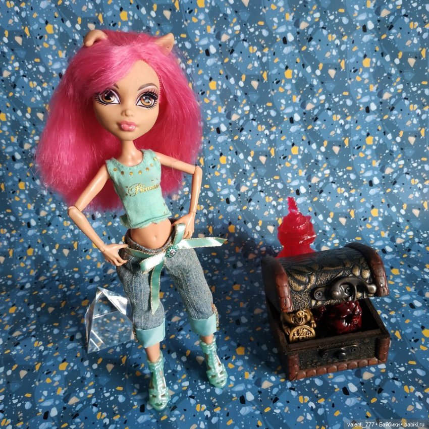 Четверг — Куклы Monster High и Ever After High: G1