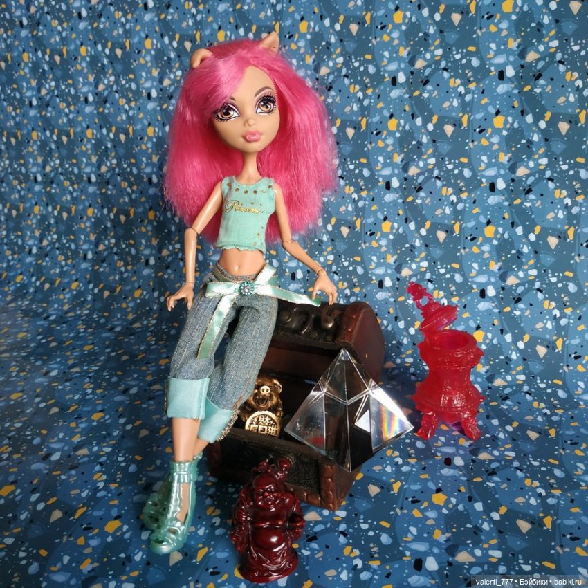 Четверг — Куклы Monster High и Ever After High: G1