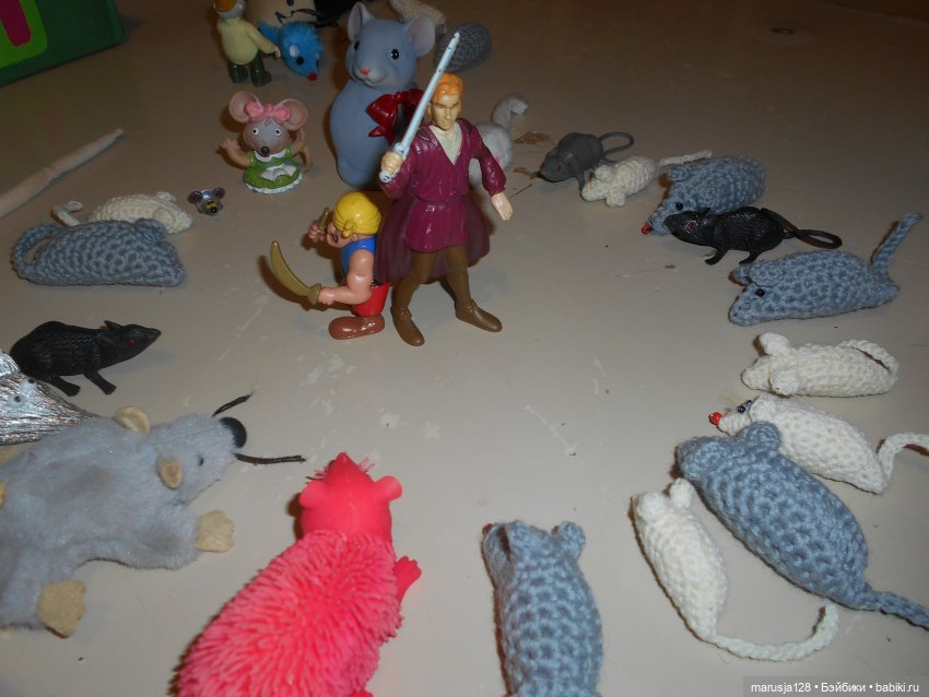 Мышиное нашествие на город Новомак: фоторепортаж с места событий. Часть вторая (фото 8)