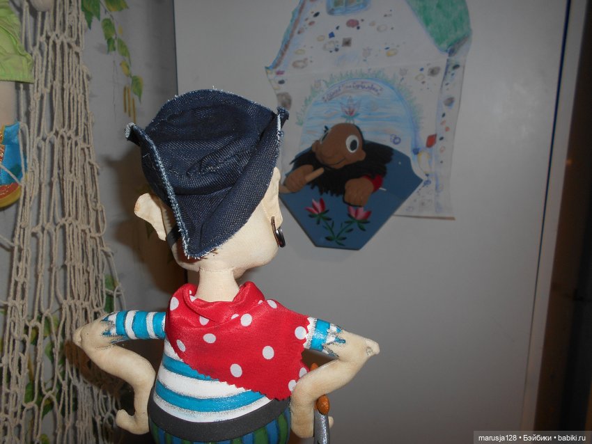 Новомаковская Санта-Барбара: пираты врываются в город | Бэйбики Новомаковская Санта-Барбара: пираты врываются в город (фото 3)