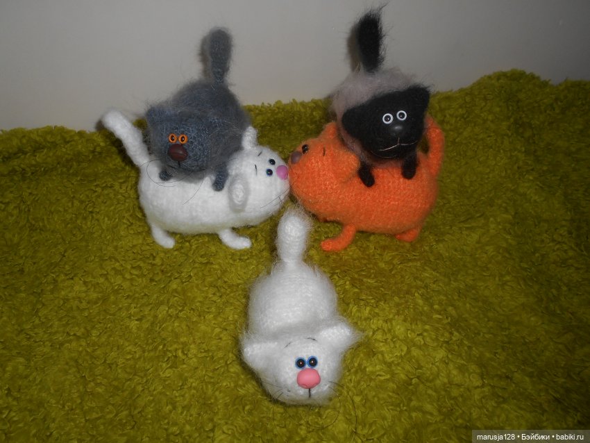 Шкодливые котишки. Пост для племянника Мишки