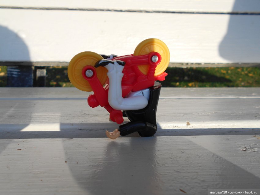 Украденные свадебные подарки, путешествие и розовый песок