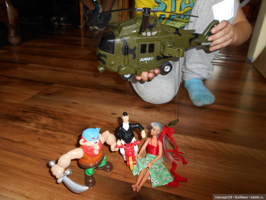 Украденные свадебные подарки, путешествие и розовый песок