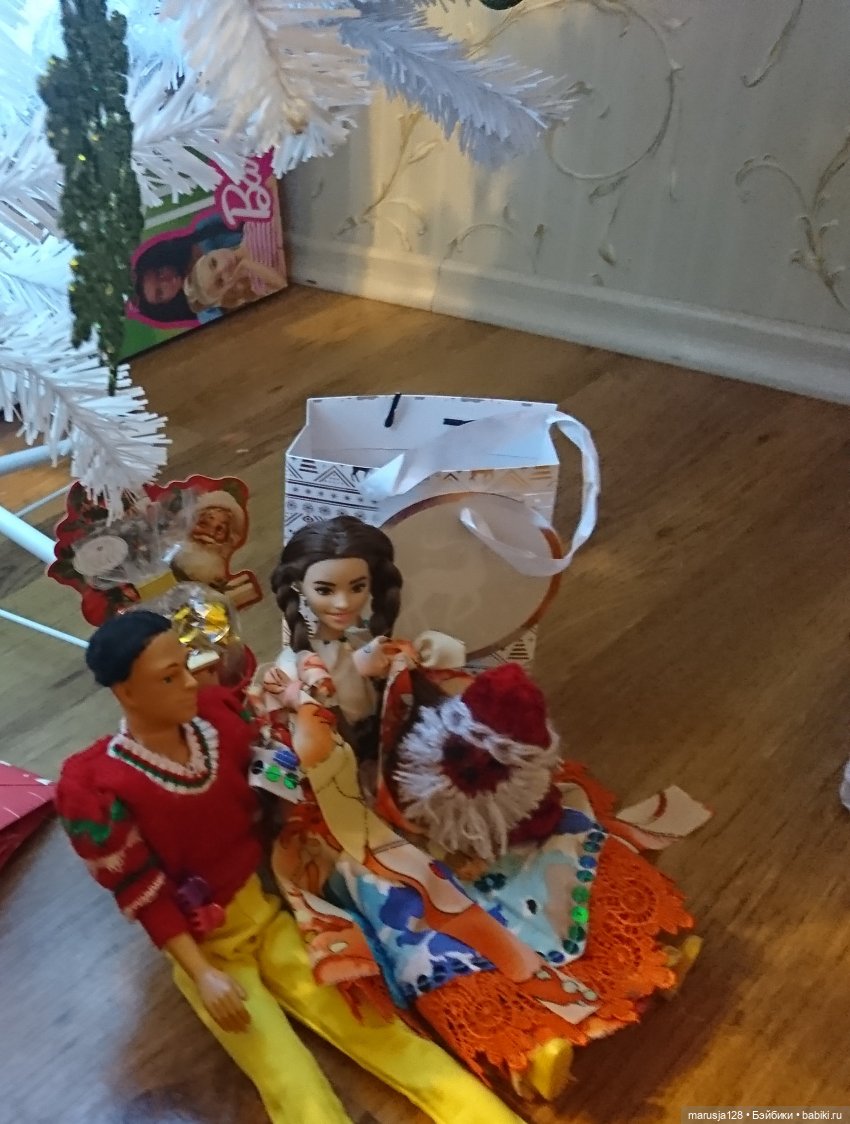 Беглецы: город Полис | Бэйбики Беглецы: город Полис — Аналоги Барби и куклы 1/6: клоны 90 (фото 7)