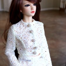 Сшила Аричке кружевной жакет.