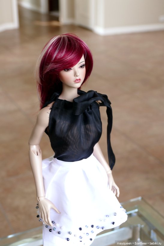 Ну и для Сиачки надо было непременно что-то сшить