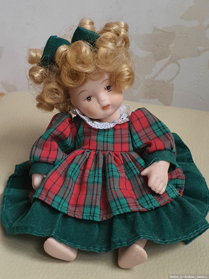 Сувенирная малютка из Парижа