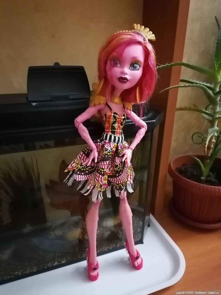 Дом кукол Лавандовый сон. Семейка "Монстр хай" - представление (часть 1) (фото 6)