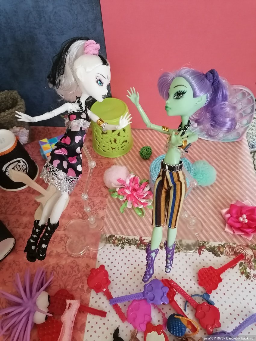 Дом кукол Лавандовый сон. Семейка "Монстр хай" - представление (часть 2)