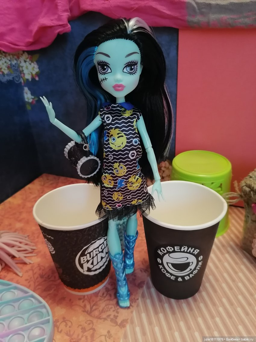 Дом кукол Лавандовый сон. Семейка "Монстр хай" - представление (часть 3) (фото 7)