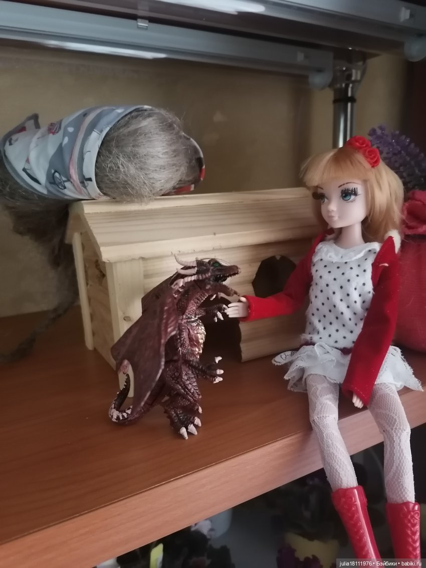 Дом кукол Лавандовый сон. Семейка Барбиобразные. Часть 3. Куклы "Соня Роуз" (фото 3)