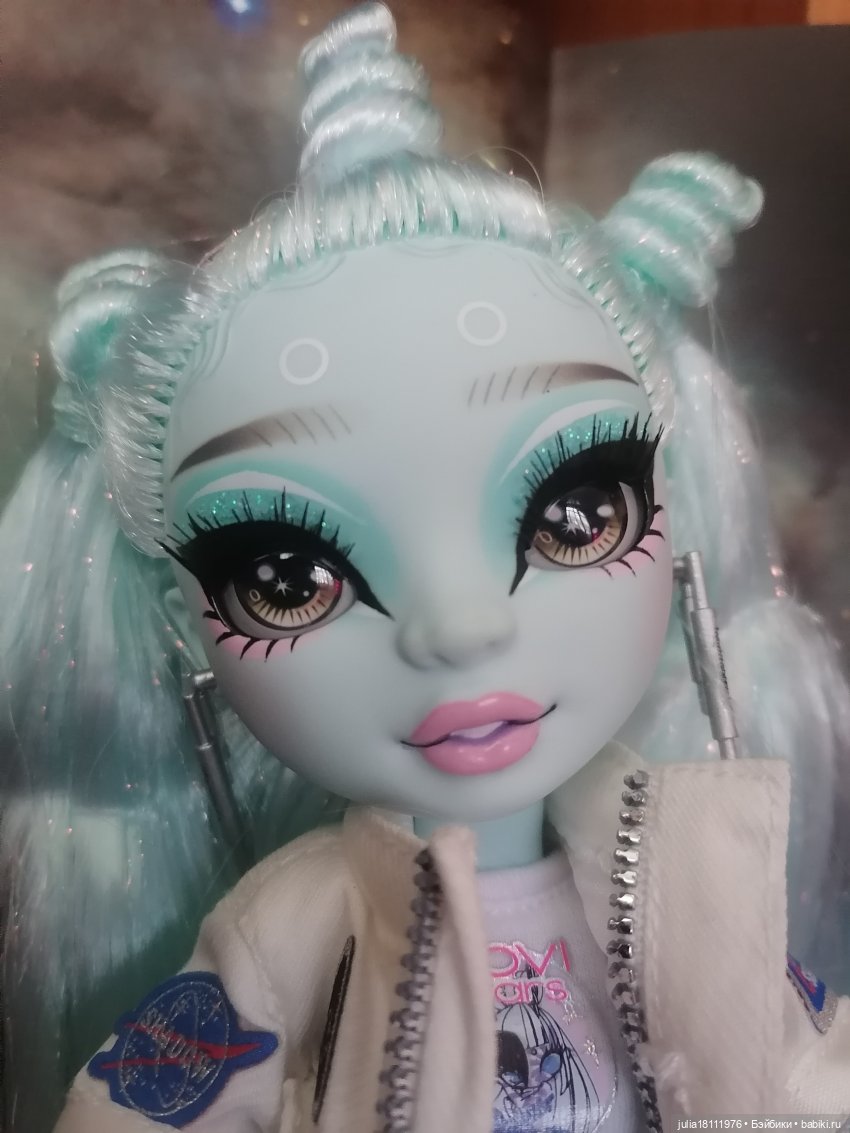 Дом кукол Лавандовый сон. Семейка "Рейнбоу Хай" Представление. Часть 2 (фото 5)