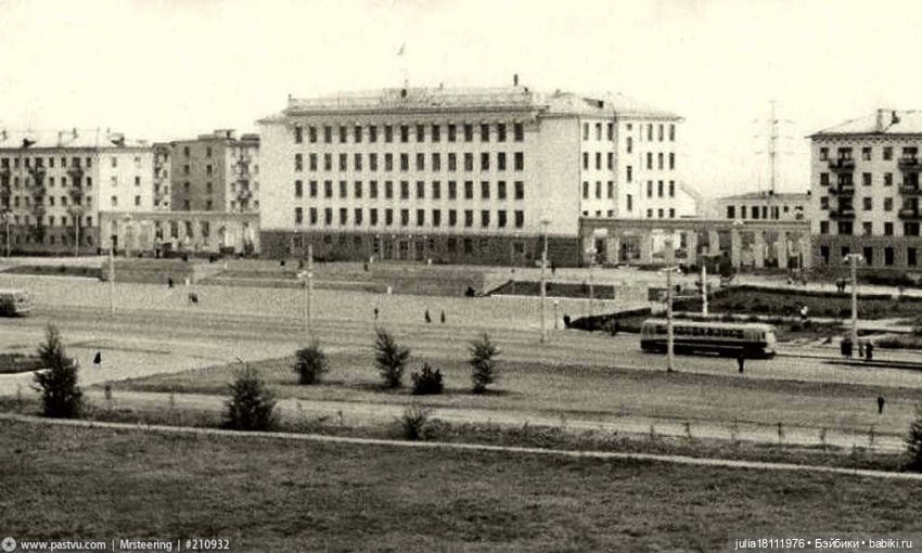 Дом кукол Лавандовый сон. Прогулки по Уфе - Пора по парам часть 2. Куклы Д. Бастьена