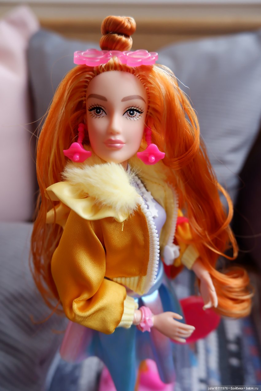 Дом кукол "Лавандовый сон". Семейка Барбиобразные. Часть 6. Дефа Люси. Представление (фото 4)