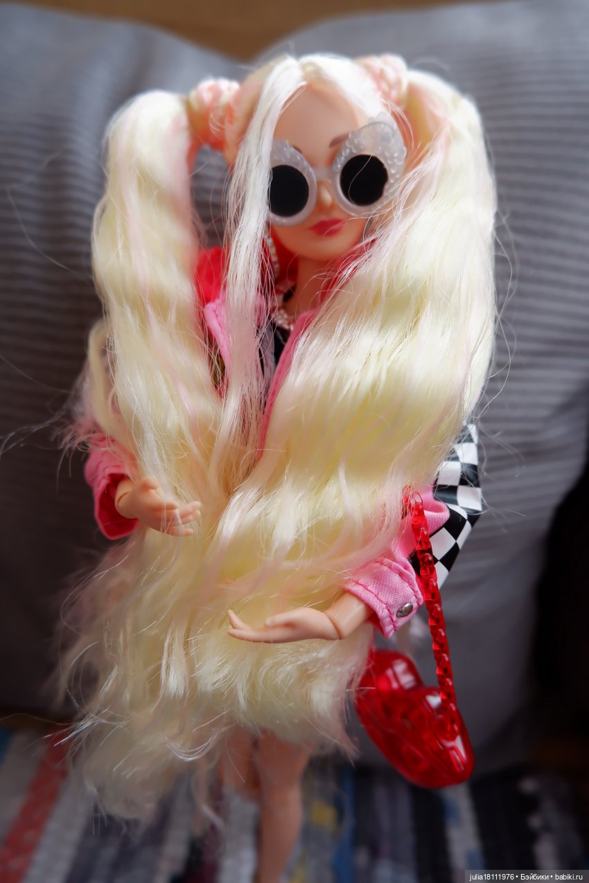 Дом кукол "Лавандовый сон". Семейка Барбиобразные. Часть 6. Дефа Люси. Представление (фото 8)