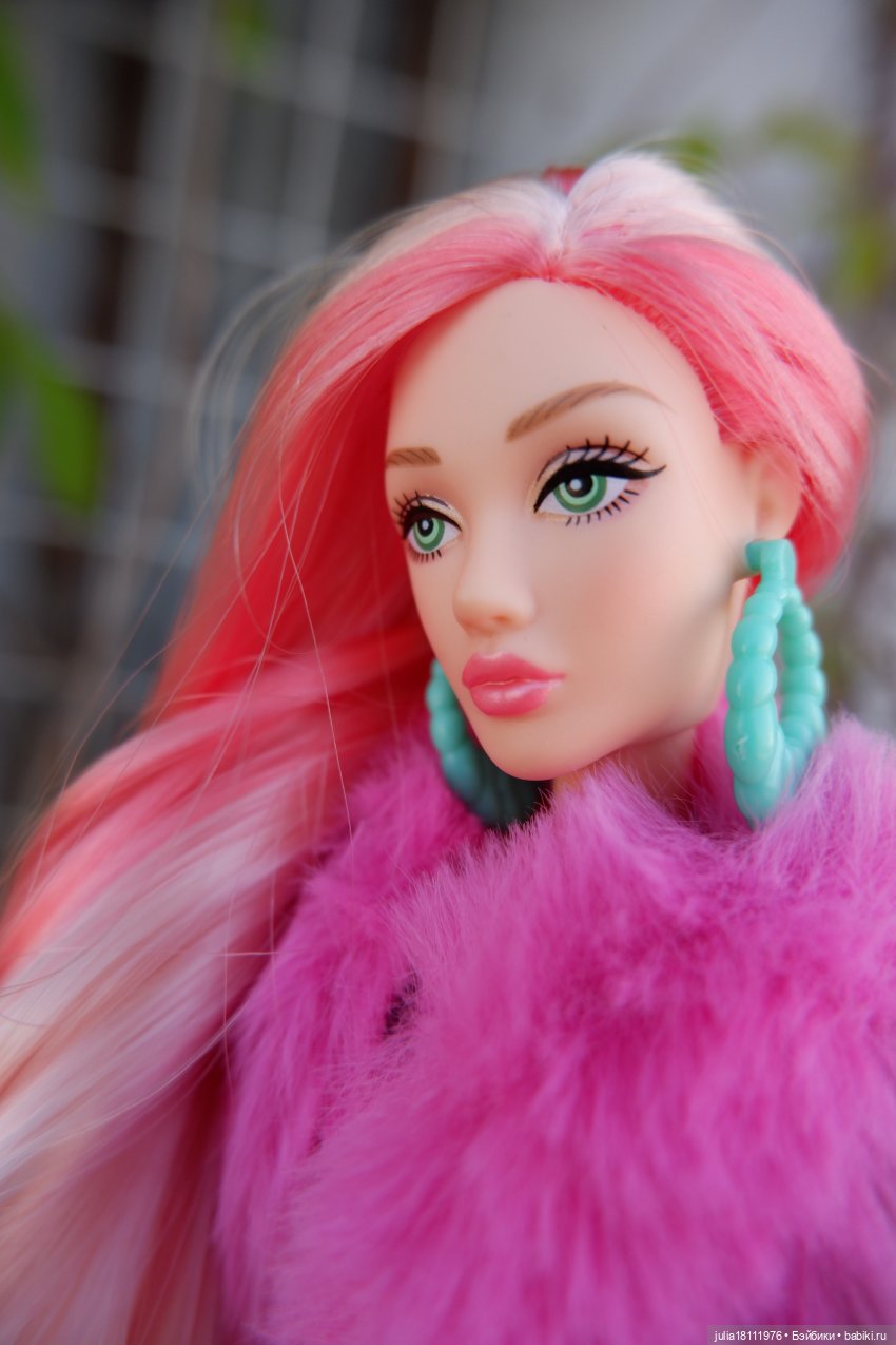 Дом кукол "Лавандовый сон". Семейка Барбиобразные. Часть 13. Дефа Люси. Представление