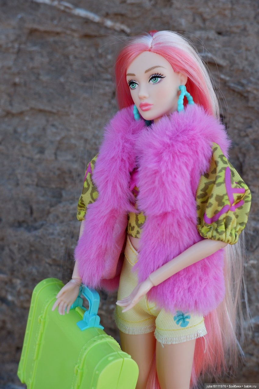 Дом кукол "Лавандовый сон". Семейка Барбиобразные. Часть 13. Дефа Люси. Представление