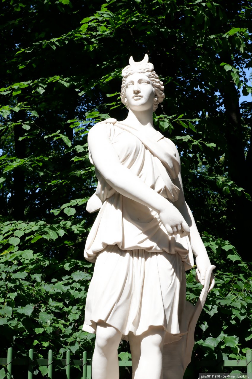 Дом кукол Лавандовый сон. Акварели Петербурга 2025. День 6. Летний сад