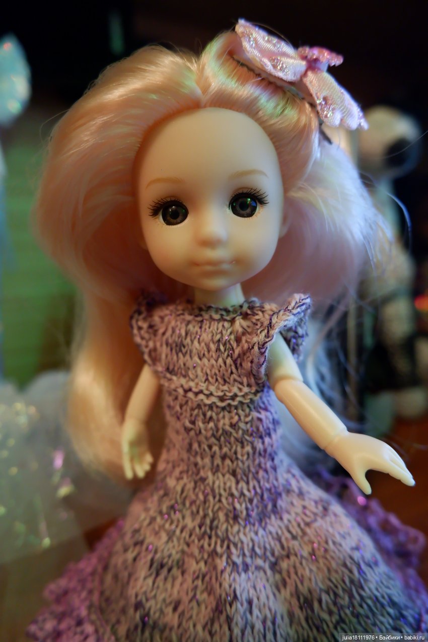 Дом кукол Лавандовый сон. Клубочки и куколки баболи. Коллекция новогодних платьев "Снежинка"