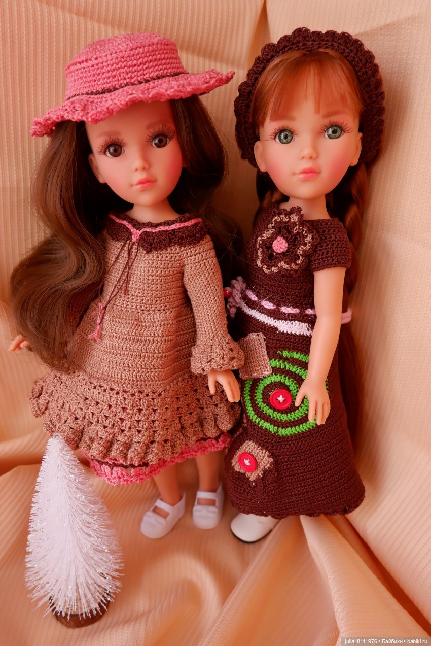 Клубочки и куколки Vidal Rojas