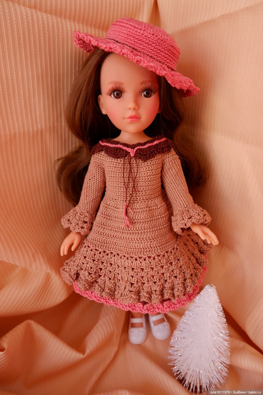 Клубочки и куколки Vidal Rojas