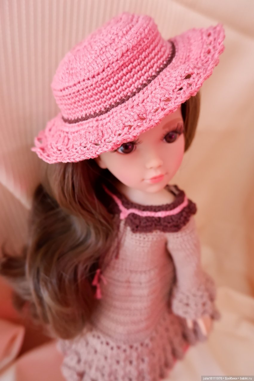 Клубочки и куколки Vidal Rojas