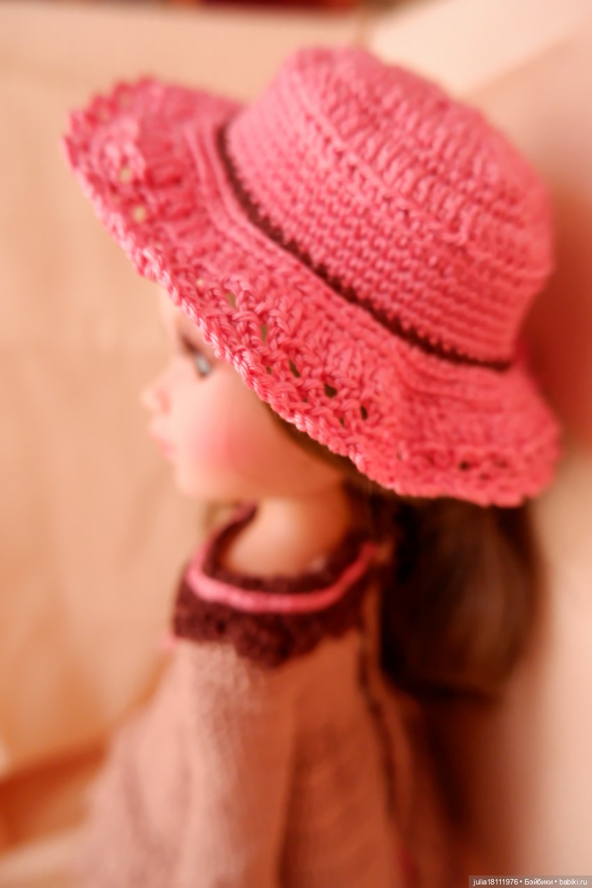 Клубочки и куколки Vidal Rojas