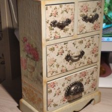 Комодик в стиле прованс... или что-то близкое к нему