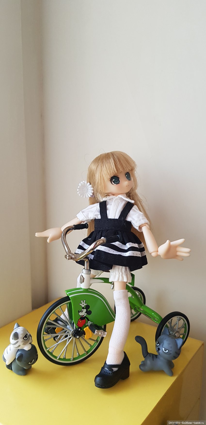 Маленькая фея примеряет наряды (фото 6)