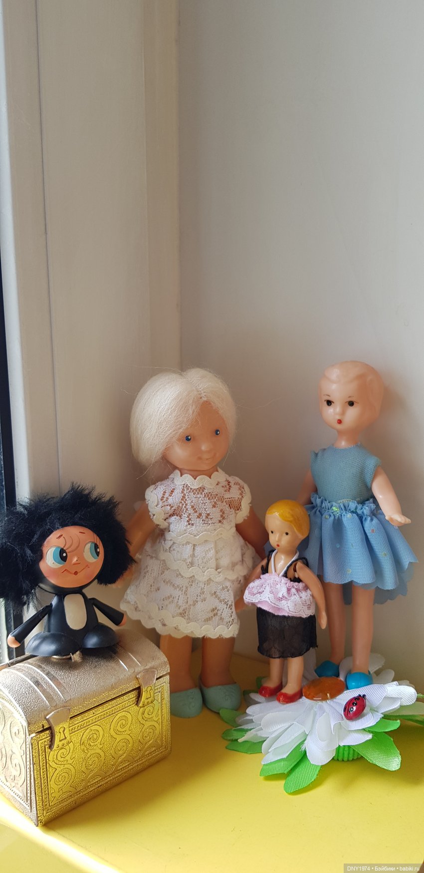 Те, кто остался. Часть немаленькая о маленьких