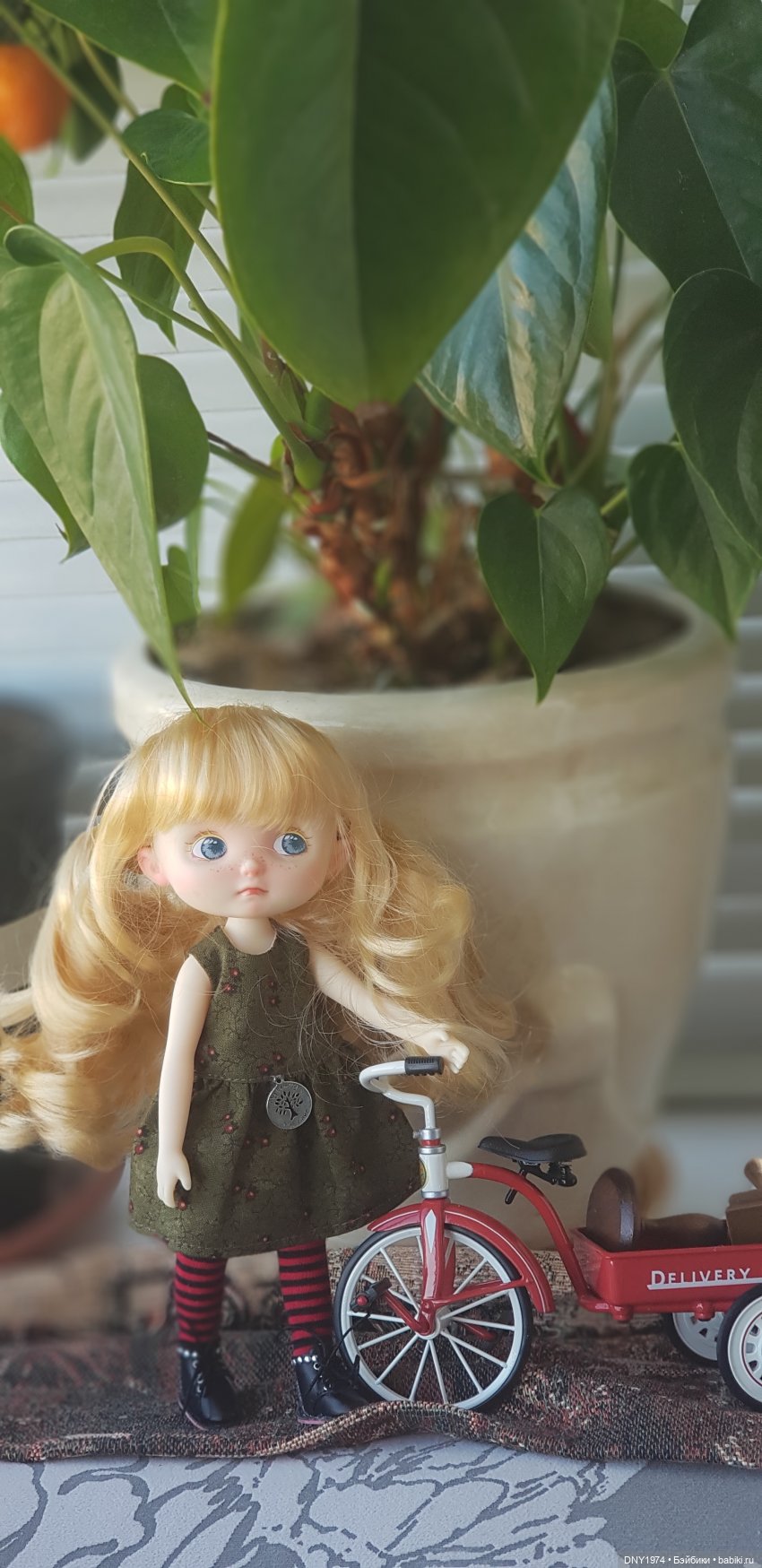 Любимая тетушка уезжает. Но обещает вернуться