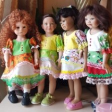 Четыре девицы соскучились