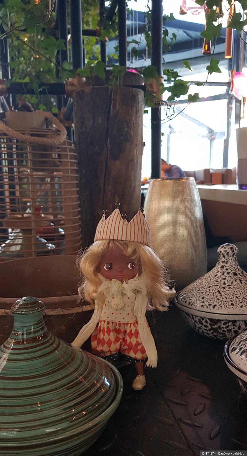 Холала Саванна на прогулке