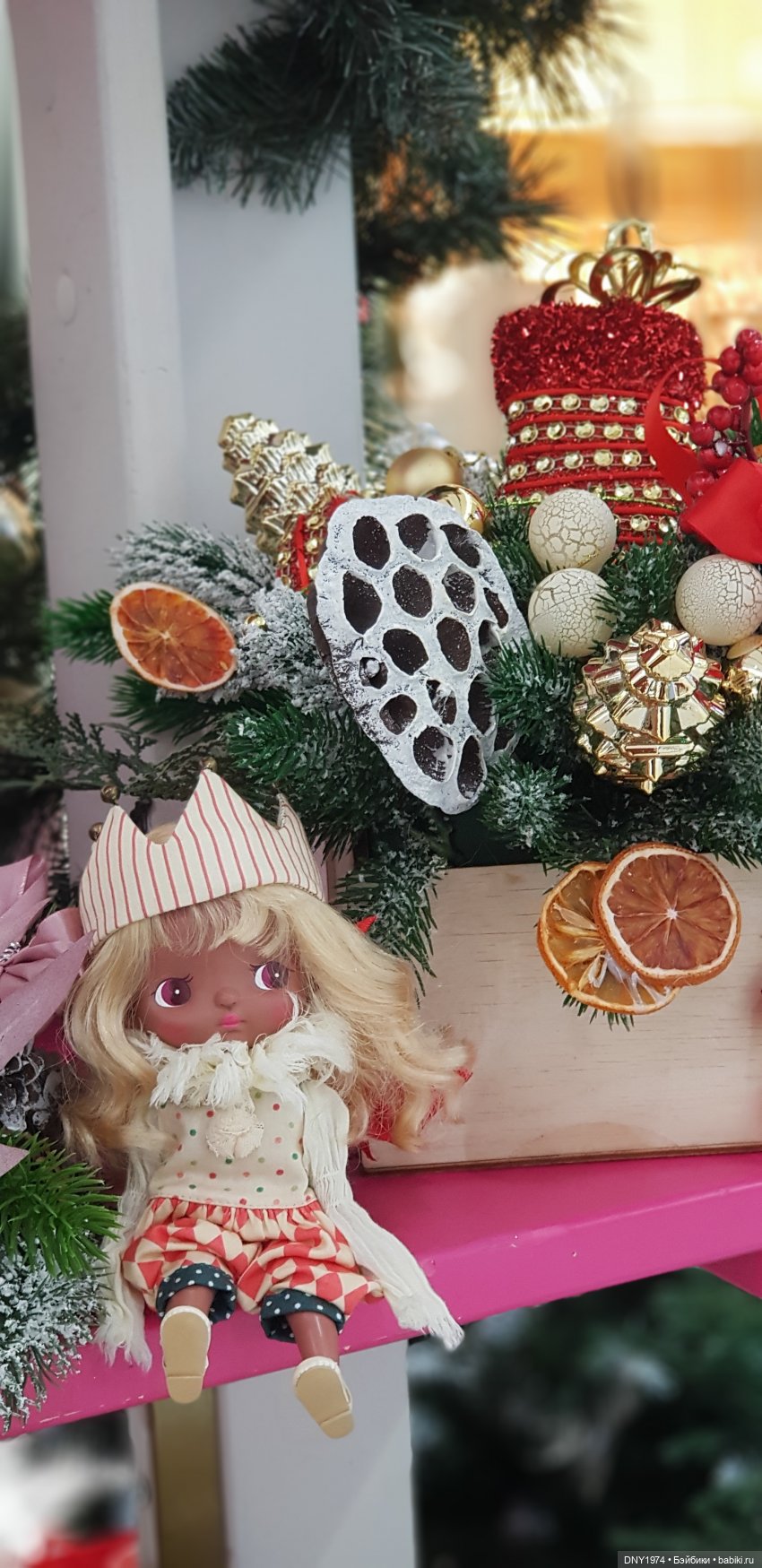 Холала Саванна на прогулке