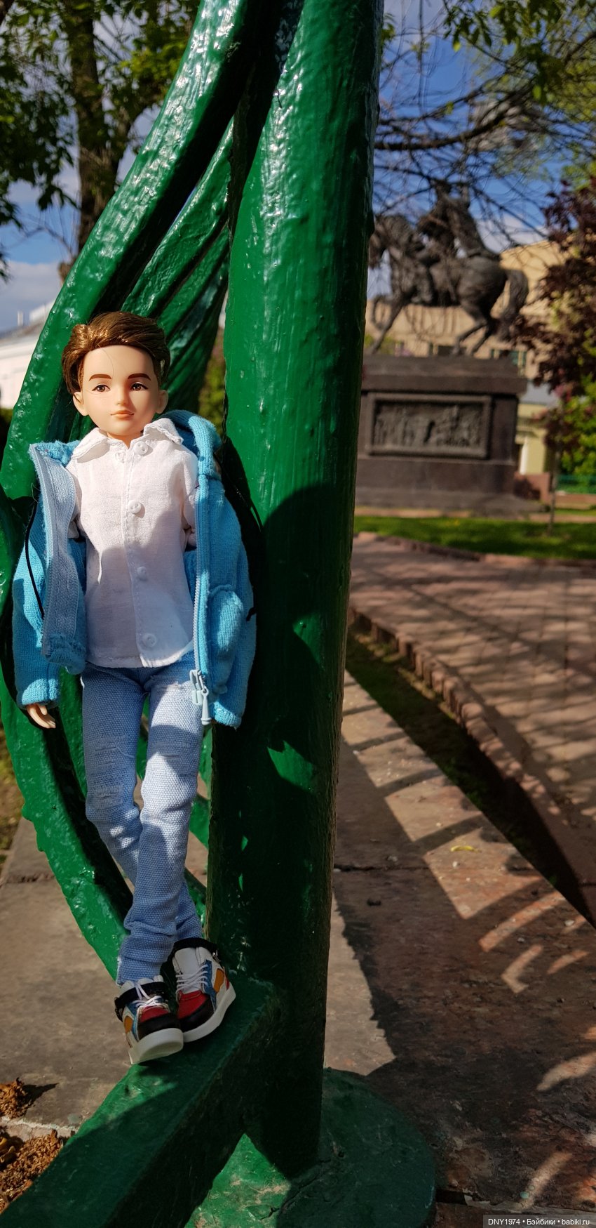 Подросток и цветочки — Разные шарнирные куклы (не БЖД): редкие (фото 3)