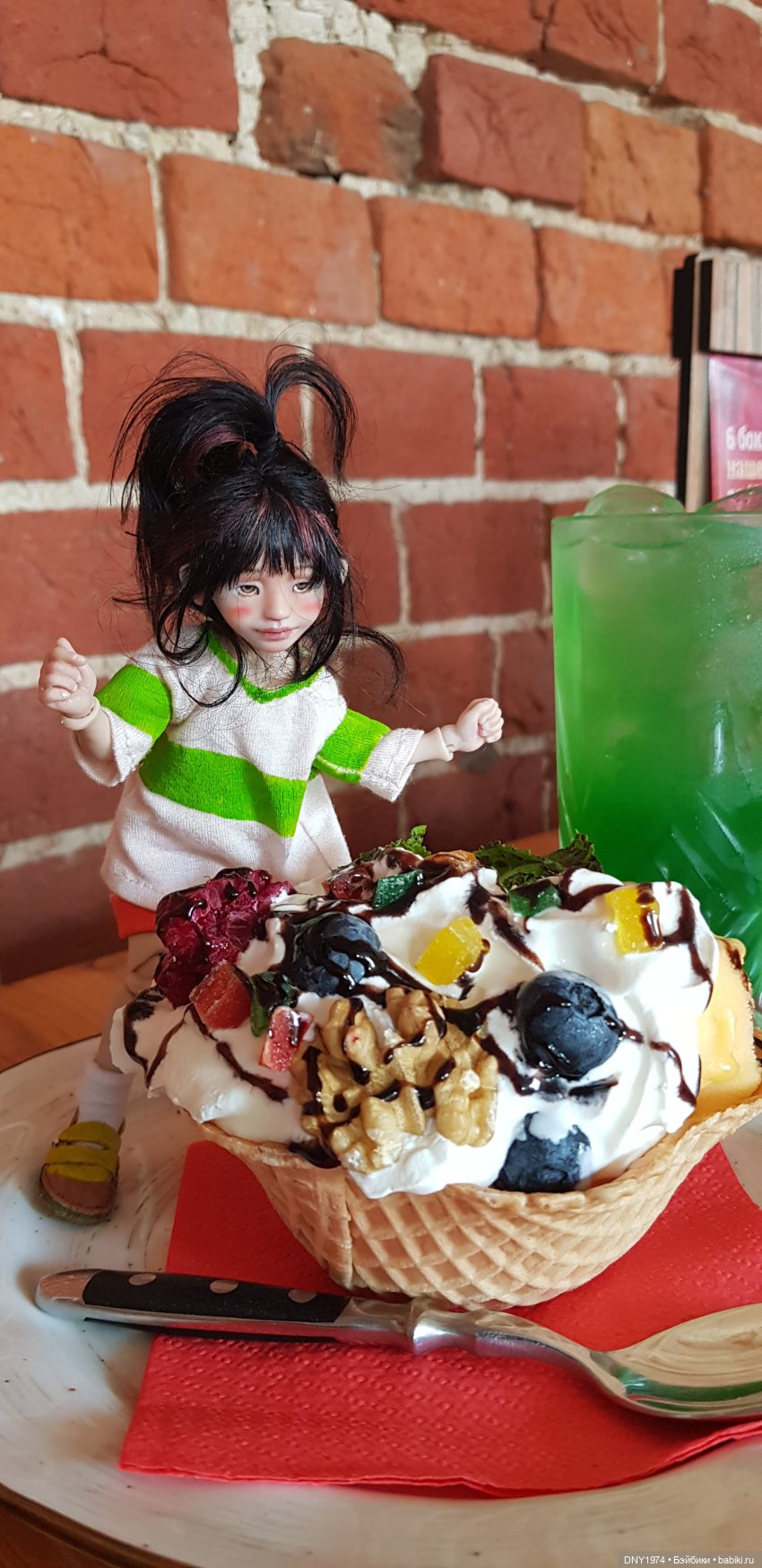 Тихиро отправляется в путешествие | Бэйбики Тихиро отправляется в путешествие