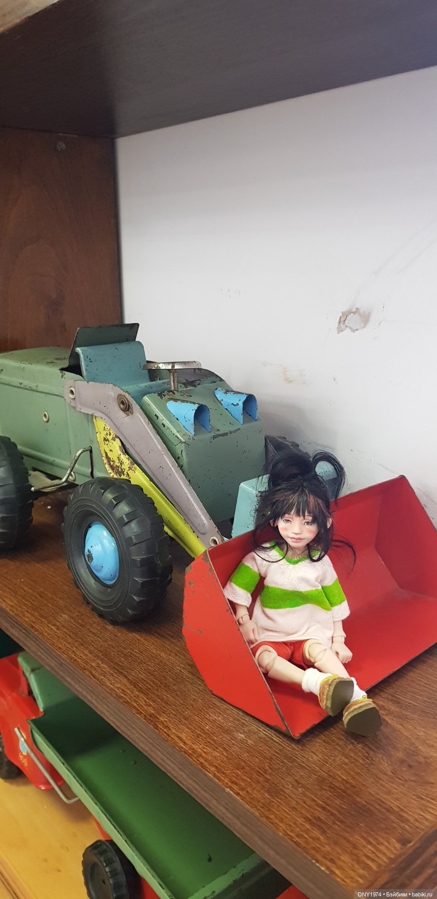 Тихиро отправляется в путешествие | Бэйбики Тихиро отправляется в путешествие