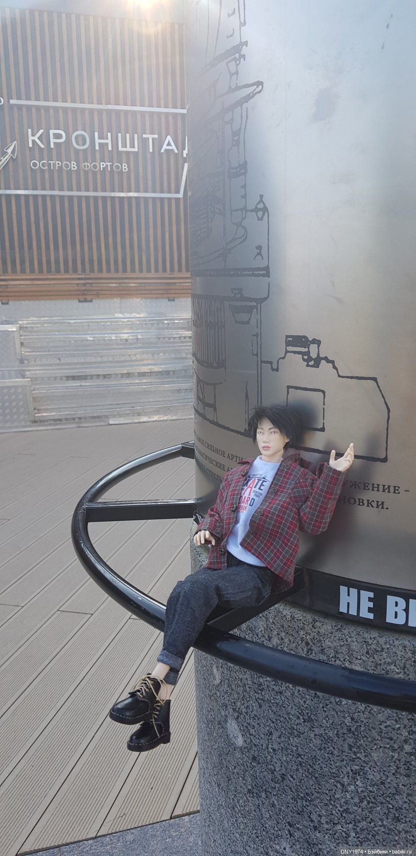 Лукас продолжает путешествовать