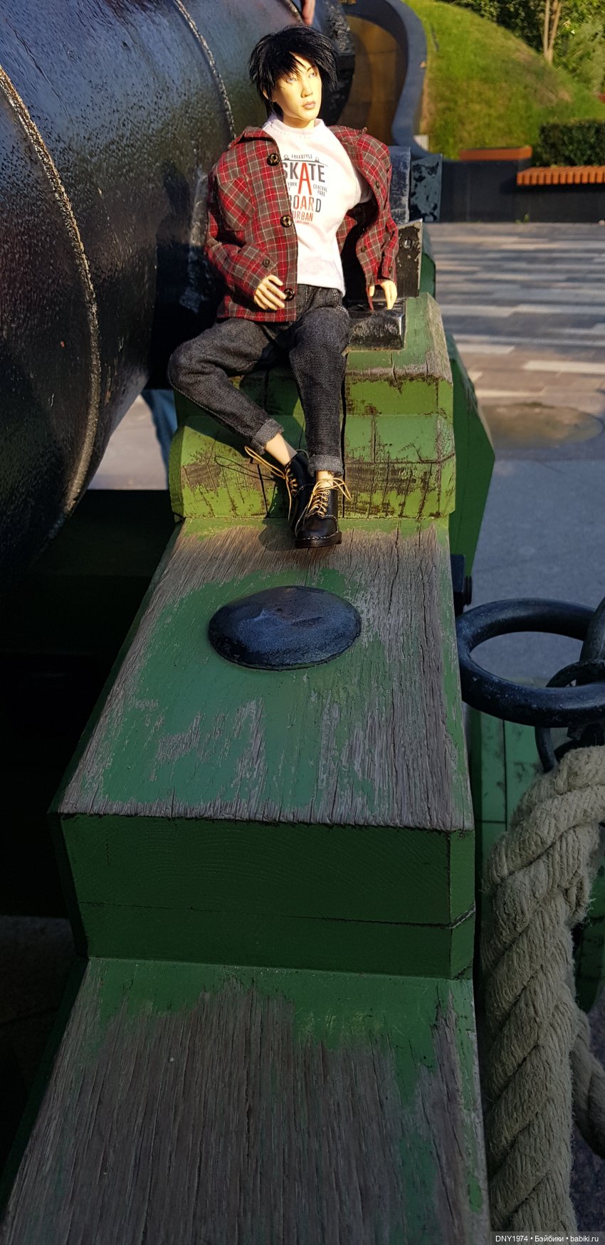 Лукас продолжает путешествовать (фото 10)