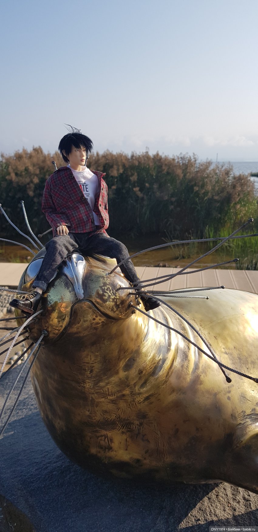 Лукас продолжает путешествовать (фото 7)