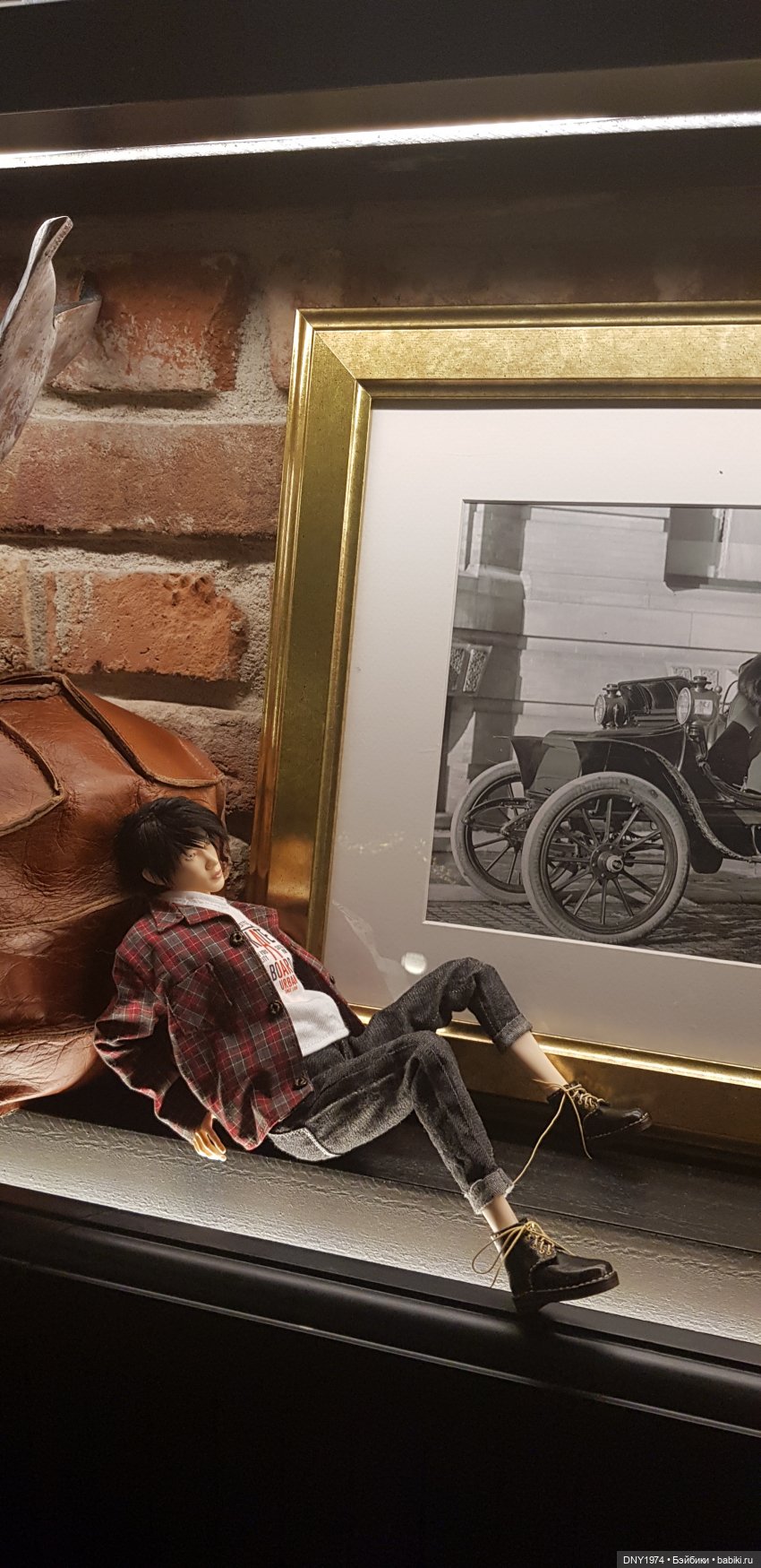 Лукас продолжает путешествовать